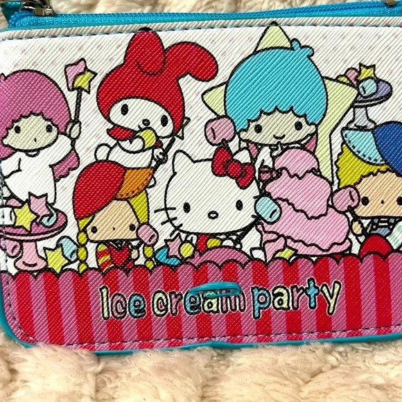 New Hello Kitty Ice cream Party Coin Pouch with key ring. - Picture 3 of 3